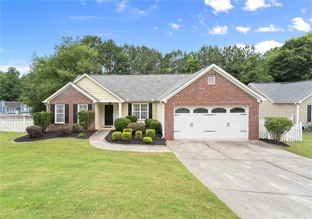 Homes for sale in Sugar Hill, GA | 5622 Riverside Walk Dr, Sugar Hill, GA 30518 | MLS# 7789497
