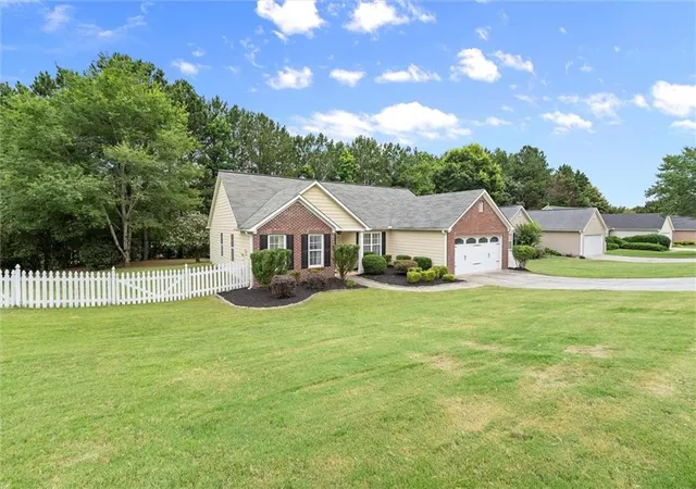 Homes for sale in Sugar Hill, GA | 5622 Riverside Walk Dr, Sugar Hill, GA 30518 | MLS# 7789497