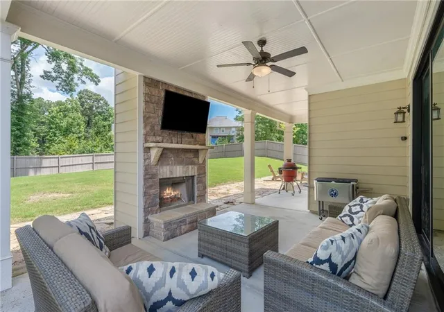 4th image of 2453 Oxenwood Dr Sw, Marietta, GA 30064 | MLS# 7790725