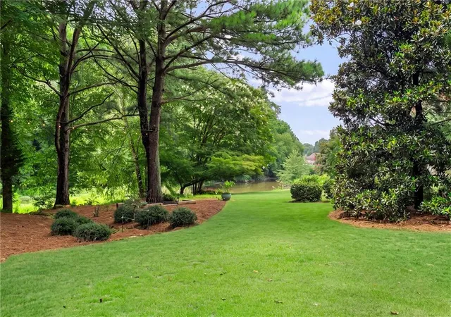 2nd image of 710 Lake Medlock Dr, Johns Creek, GA 30022 | MLS# 7819812
