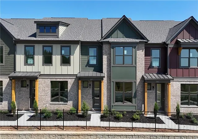 Photo 1 of Townhouse for sale at 283 Barracks Way #881, Hoschton, GA 30548 | MLS# 7780657 | Listing updated on 2026-08-09