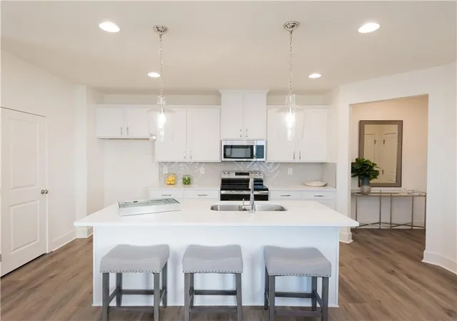 Photo 2 of Townhouse for sale at 283 Barracks Way #881, Hoschton, GA 30548 | MLS# 7780657 | Listing updated on 2026-08-09