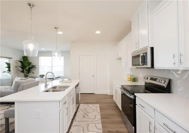 Photo 2 of Townhouse for sale at 283 Barracks Way #881, Hoschton, GA 30548 | MLS# 7780657 | Listing updated on 2026-08-09