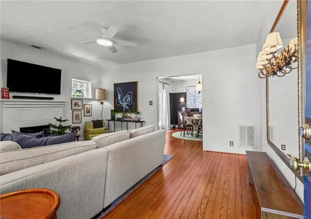 2nd image of 1402 Carter Rd, Decatur, GA 30030 | MLS# 7811892
