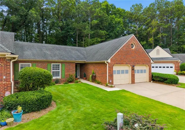 3rd image of 6224 Meadow Run Ct, Peachtree Corners, GA 30092 | MLS# 7820117