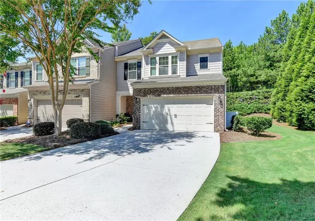 2nd image of 5880 Vista Brook Dr, Suwanee, GA 30024 | MLS# 7808700