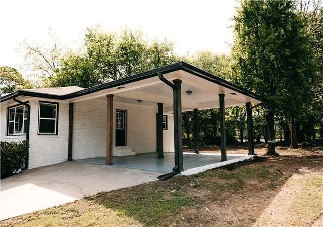 2nd image of 19 S Central Ave Se, Lindale, GA 30147 | MLS# 7753554