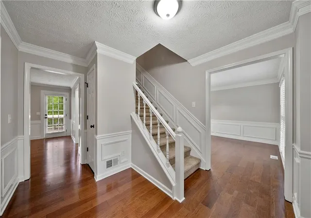 Photo 2 of Single family home for sale at 4279 Arbor Clb Dr, Marietta, GA 30066 | MLS# 7787489 | Listing updated on 2026-09-10