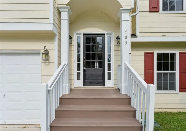 Photo 3 of Sale Pending at 785 Pinewood Dr, Marietta, GA 30064 | MLS# 7814033 | Listing updated on 2026-09-11