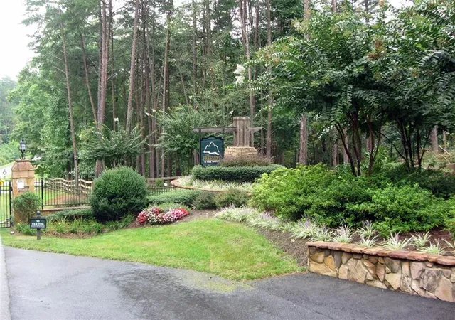 3rd image of 190 Boulder Falls Ln, Jasper, GA 30143 | MLS# 7643953