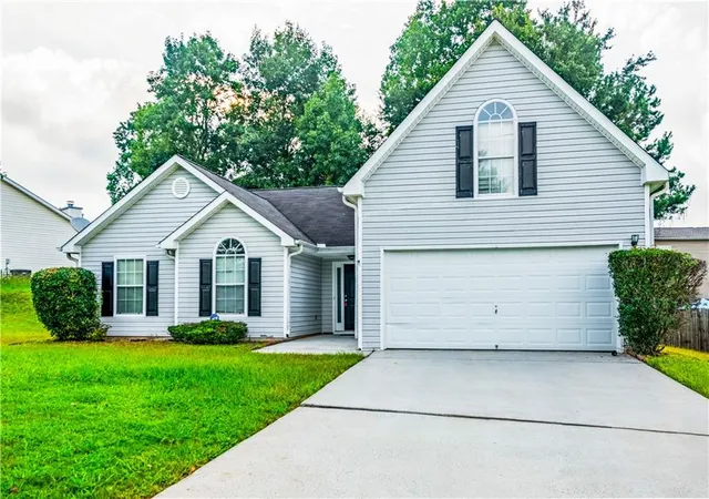 Photo 4 of Sale Pending at 1109 Commons Ct, Jonesboro, GA 30238 | MLS# 7818118 | Listing updated on 2026-08-18
