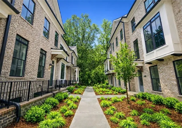 5th image of 225 Midnight Oak Run #7, Alpharetta, GA 30009 | MLS# 7758749