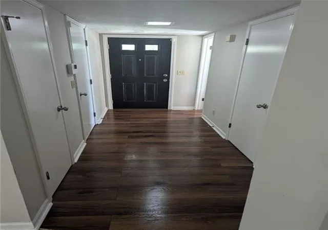 2nd image of 945 Hemingway Rd, Stone Mountain, GA 30088 | MLS# 7825305