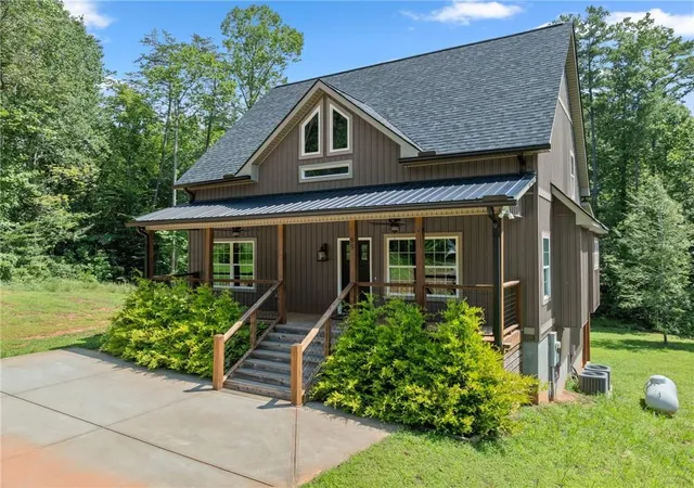 Photo 3 of Single family home for sale at 85 Deer Valley Est Rd, Sautee Nacoochee, GA 30571 | MLS# 7821850 | Listing updated on 2026-08-29