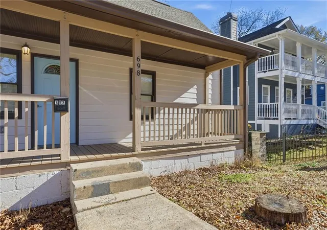 Homes for sale in Atlanta, GA | 698 Garibaldi St Sw, Atlanta, GA 30310 | MLS# 7766676