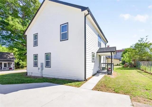 Homes for sale in Commerce, GA | 43 Chestnut St, Commerce, GA 30529 | MLS# 7754096