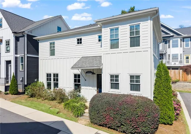 Photo 1 of Sale Pending at 646 Juneberry Ln, Atlanta, GA 30316 | MLS# 7853834 | Listing updated on 2026-10-27
