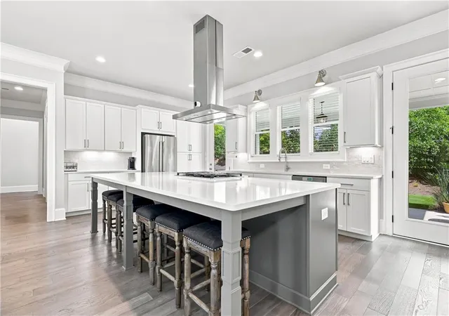 Photo 4 of Single family home for sale at 3045 Barnes Ml Ct, Roswell, GA 30075 | MLS# 7823326 | Listing updated on 2026-08-30