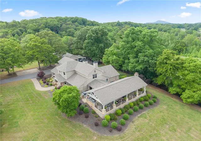 Photo 3 of Single family home for sale at 4601 N Browning Brg Rd, Gainesville, GA 30506 | MLS# 7763805 | Listing updated on 2026-08-26