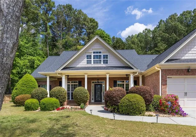 Photo 3 of Single family home for sale at 280 Starfire Ct, Loganville, GA 30052 | MLS# 7753136 | Listing updated on 2026-09-24