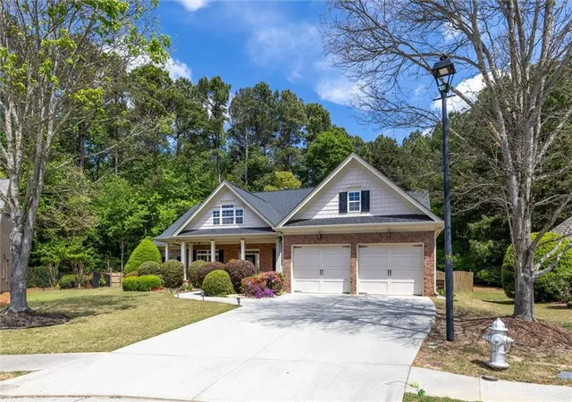 Photo 3 of Single family home for sale at 280 Starfire Ct, Loganville, GA 30052 | MLS# 7753136 | Listing updated on 2026-09-24