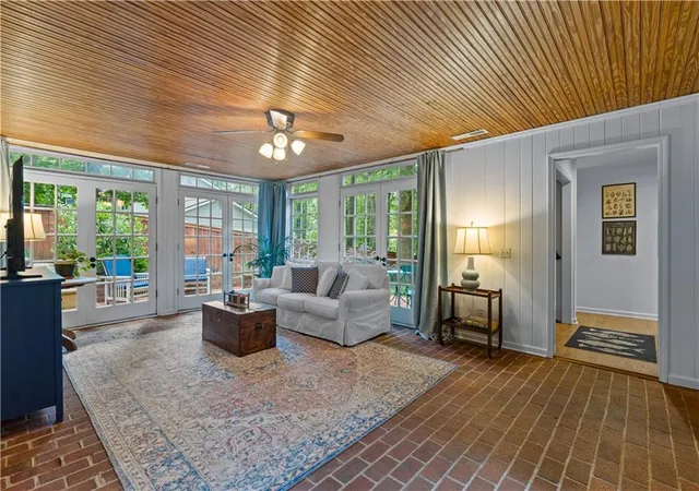 Photo 3 of Sale Pending at 2872 Mcpherson Rd NE, Roswell, GA 30075 | MLS# 7779882 | Listing updated on 2026-09-01