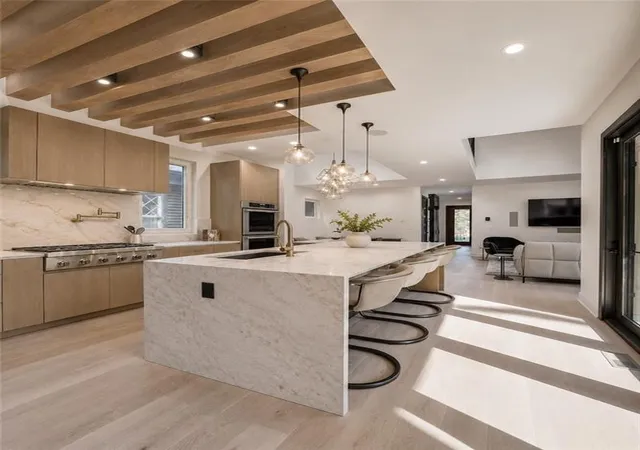 Photo 2 of Single family home for sale at 339 Peachtree Ave Ne, Atlanta, GA 30305 | MLS# 7808892 | Listing updated on 2026-08-05