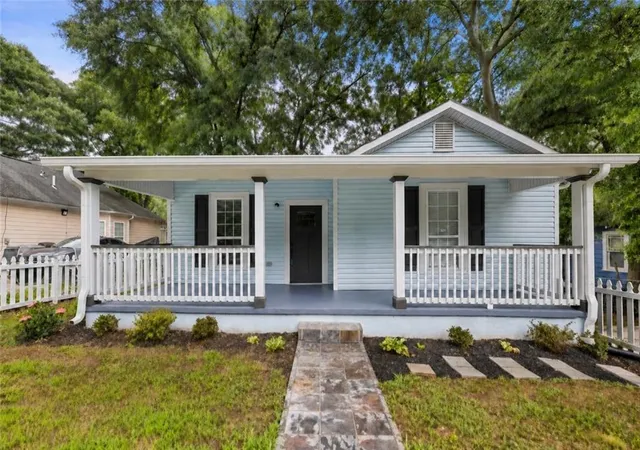 Photo 1 of Single family home for sale at 1091 Regent St Sw, Atlanta, GA 30310 | MLS# 7792865 | Listing updated on 2026-10-02