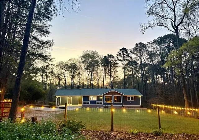 Homes for sale in Fayetteville, GA | 1878 Hwy 85, Fayetteville, GA 30215 | MLS# 7740897