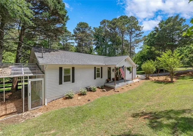 Homes for sale in Gainesville, GA | 3404 Springdale Forrest Ave, Gainesville, GA 30506 | MLS# 7775260