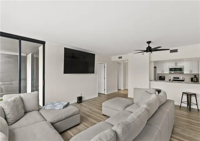 Homes for sale in Atlanta, GA | 3481 Lakeside Dr Ne #1201, Atlanta, GA 30326 | MLS# 7775431