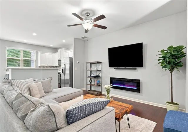 Photo 3 of Sale Pending at 4014 Cyrus Crst Cir NW, Kennesaw, GA 30152 | MLS# 7821453 | Listing updated on 2026-09-13