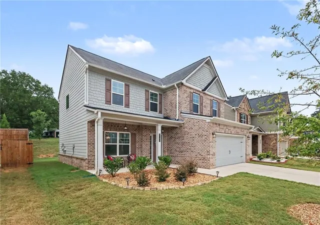 Photo 3 of Single family home for sale at 3139 Dowsing Ln, Powder Springs, GA 30127 | MLS# 7829385 | Listing updated on 2026-09-01