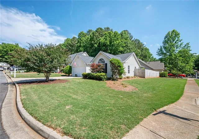 3rd image of 3151 Justice Mill Ct Nw, Kennesaw, GA 30144 | MLS# 7773448