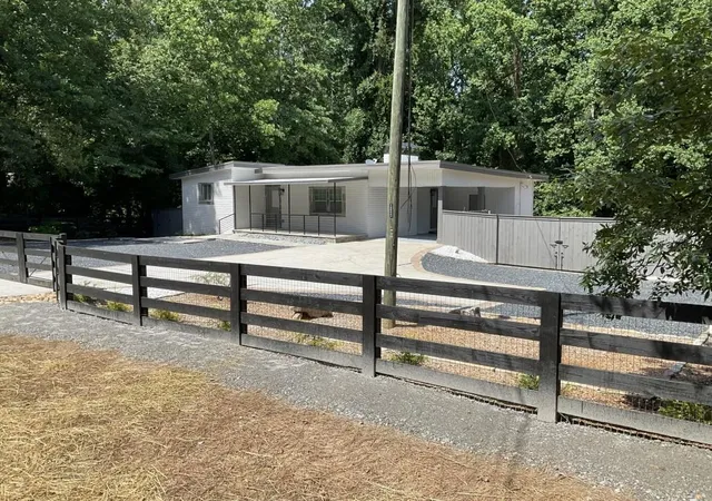 Photo 2 of Single family home for sale at 3603 Hamilton Ml Rd, Buford, GA 30519 | MLS# 7793222 | Listing updated on 2026-08-28
