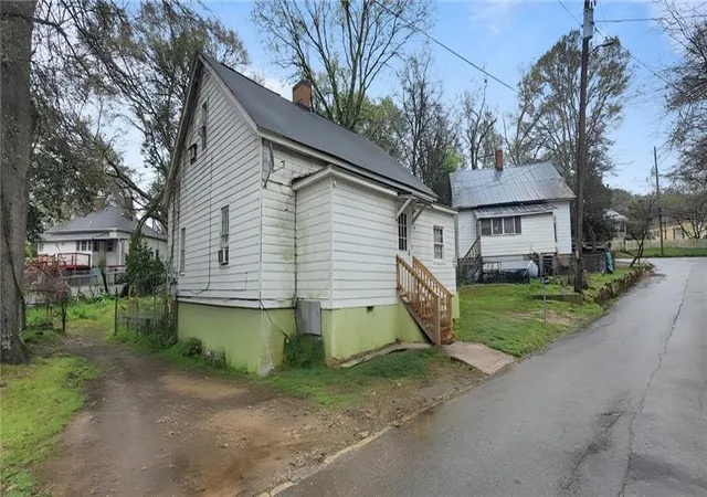 Homes for sale in Porterdale, GA | 2 Willow St, Porterdale, GA 30014 | MLS# 7747573