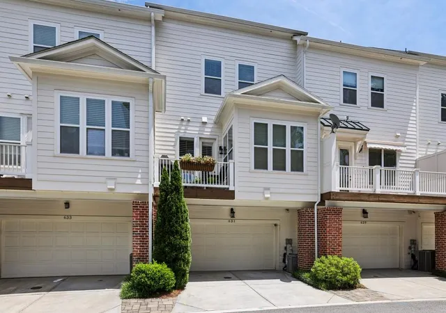 27th image of 631 Brennan Dr, Decatur, GA 30033 | MLS# 7803109