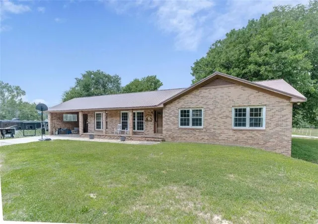 Photo 2 of Sale Pending at 1250 Texas Valley Rd, Rome, GA 30165 | MLS# 7784935 | Listing updated on 2026-08-25