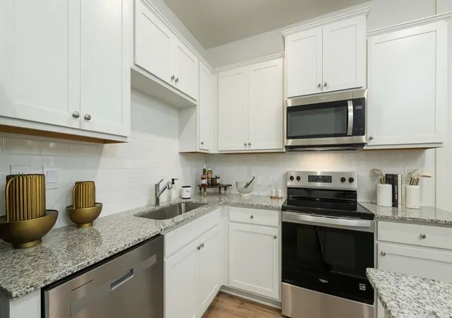 4th image of 2312 Jamin Bnd #31, Lithonia, GA 30058 | MLS# 7774337