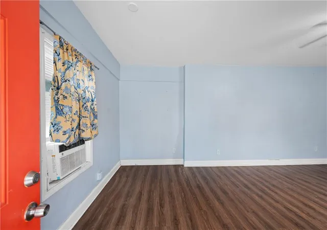 2nd image of 1124 Graymont Dr Sw, Atlanta, GA 30310 | MLS# 7709537