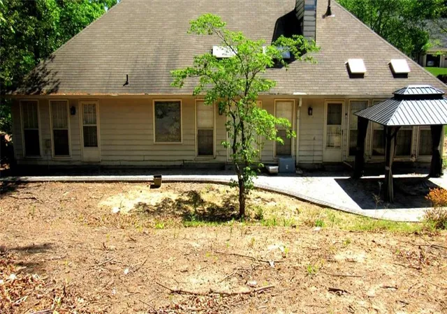Photo 3 of Single family home for sale at 4305 Deep Springs Ct NW, Kennesaw, GA 30144 | MLS# 7754588 | Listing updated on 2026-09-25