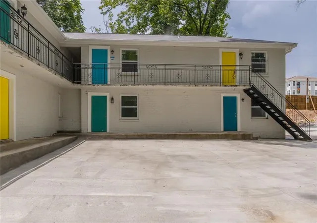 3rd image of 297 Burbank Dr Nw, Atlanta, GA 30314 | MLS# 7814781