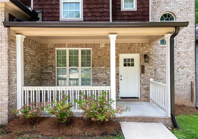 2nd image of 502 Waterford Rd Nw, Atlanta, GA 30318 | MLS# 7754175