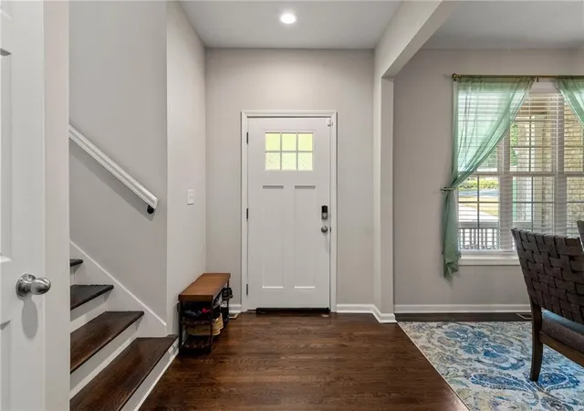 3rd image of 502 Waterford Rd Nw, Atlanta, GA 30318 | MLS# 7754175