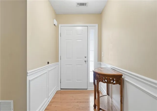 Photo 2 of Sale Pending at 234 Dogwood Ln Se, Calhoun, GA 30701 | MLS# 7817286 | Listing updated on 2026-08-28
