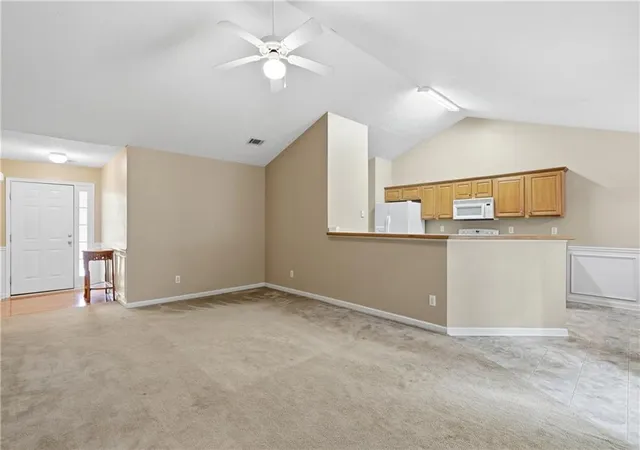 Photo 4 of Sale Pending at 234 Dogwood Ln SE, Calhoun, GA 30701 | MLS# 7817286 | Listing updated on 2026-08-28