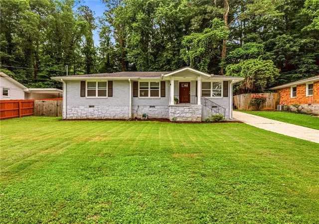1st image of 892 Scott Cir, Decatur, GA 30033 | MLS# 7779159