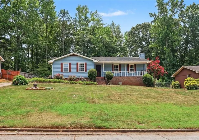 4th image of 5385 Rockmoor Dr, Stone Mountain, GA 30088 | MLS# 7796401