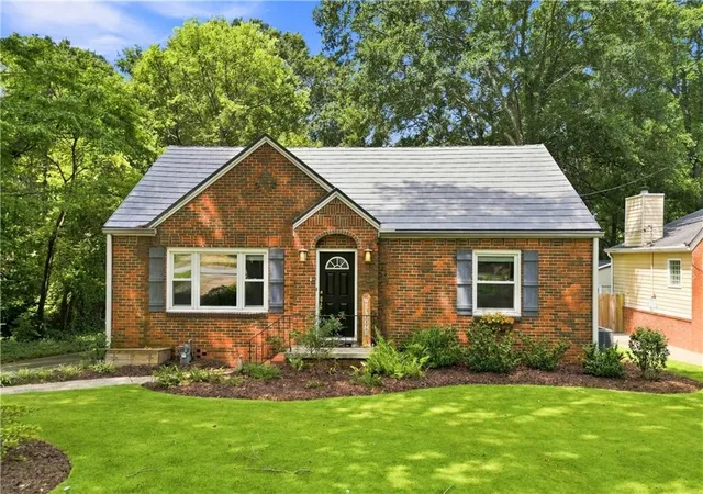 1st image of 1091 Walker Dr, Decatur, GA 30030 | MLS# 7824577