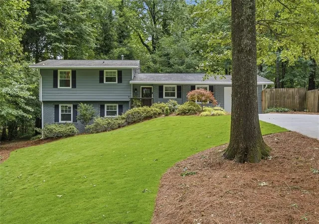2nd image of 3651 Cold Spring Ln, Atlanta, GA 30341 | MLS# 7807598